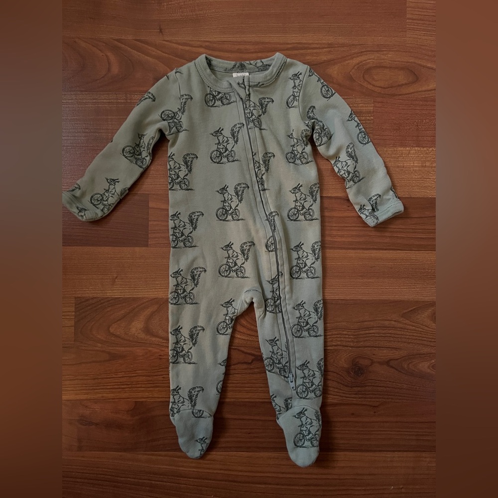 Kate Quinn Long sleeve zipper footie | green squirrel | organic cotton interlock